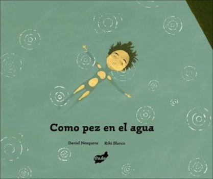 Hardcover Como Pez En El Agua [Spanish] Book