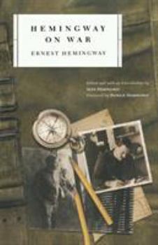 Paperback Hemingway on War Book