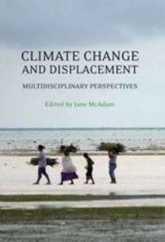 Paperback Climate Change and Displacement Book