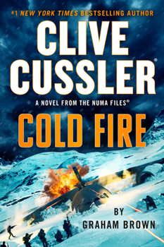 Hardcover Clive Cussler Cold Fire [Large Print] Book