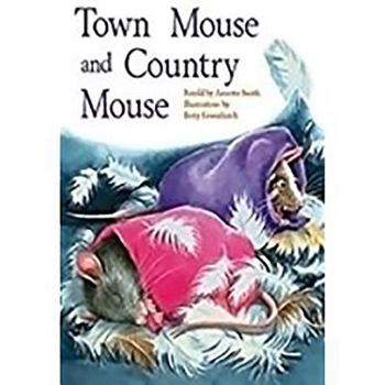 Paperback The Town Mouse and Country Mouse: Individual Student Edition Purple (Levels 19-20) Book