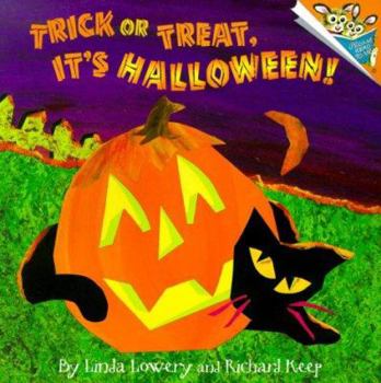 Paperback Trick or Treat, It's Halloween! Book