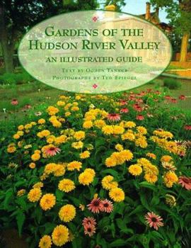 Paperback Gardens of the Hudson River Valley: An Illustrated Guide Book