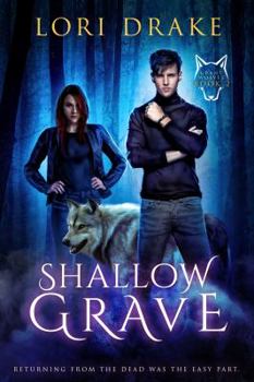 Paperback Shallow Grave: Grant Wolves Book 2 Book