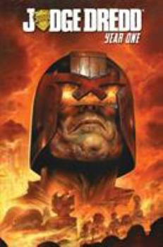 Paperback Judge Dredd: Year One Book