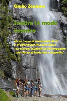 Paperback Sentire in modo cosmico [Italian] Book