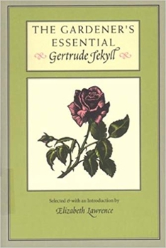 Paperback Gardener's Essential Gertrude Jekyll Book