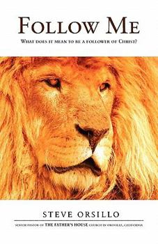 Paperback Follow Me [English, Middle] Book