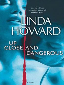 Paperback Up Close and Dangerous [Large Print] Book