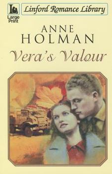 Paperback Vera's Valour [Large Print] Book