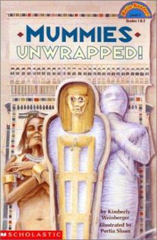 Paperback Mummies Unwrapped! Book