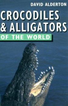 Paperback Crocodiles & Alligators of the World Book
