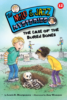 Paperback The Case of the Buried Bones (Book 12) Book
