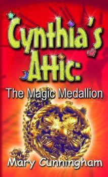 Paperback The Magic Medallion Book