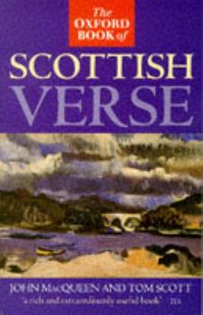 Paperback The Oxford Book of Scottish Verse Book