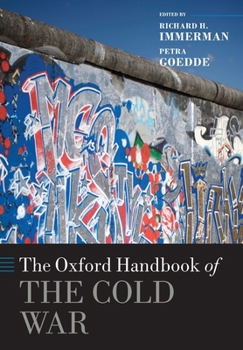 Paperback The Oxford Handbook of the Cold War Book