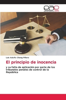 Paperback El principio de inocencia [Spanish] Book