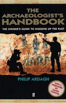 Paperback The Archaeologists' Handbook Book