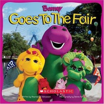 Paperback Barney Goes to the Fair Book