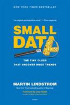 Paperback Small Data: The Tiny Clues That Uncover Huge Trends Book