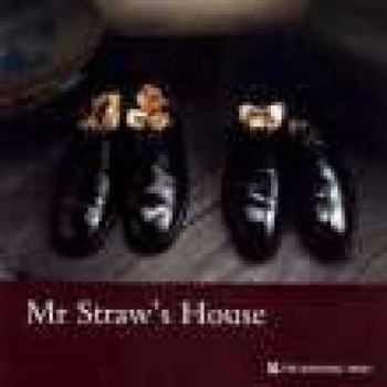 Paperback Mr. Straw's House Book