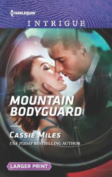 Mass Market Paperback Mountain Bodyguard [Large Print] Book