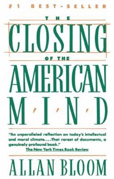 Paperback The Closing of the American Mind Book