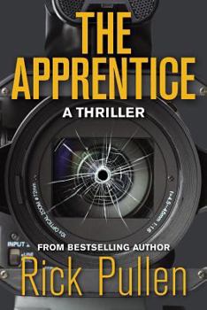 Paperback The Apprentice: A Thriller Book
