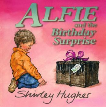 Paperback Alfie and the Birthday Surprise Book