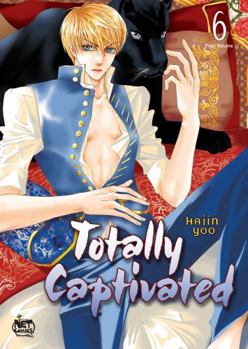 Paperback Totally Captivated Volume 6 Book