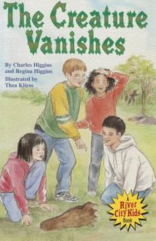 Paperback The Creature Vanishes Book