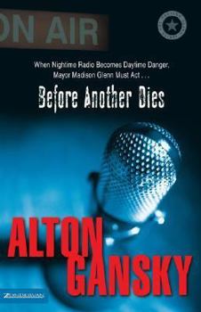 Paperback Before Another Dies Book