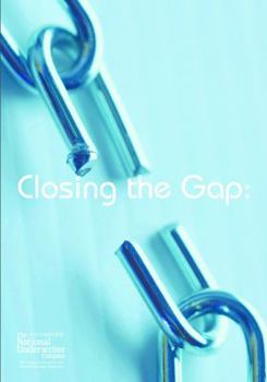 Paperback Closing the Gap: A Model for Comm Underwriting Book