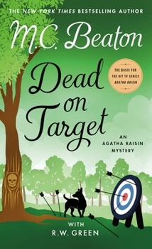 Mass Market Paperback Dead on Target: An Agatha Raisin Mystery Book