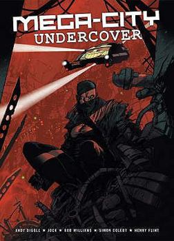 Paperback Mega-City Undercover. Book