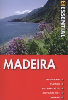 Paperback Madeira (AA Spiral Guides) Book