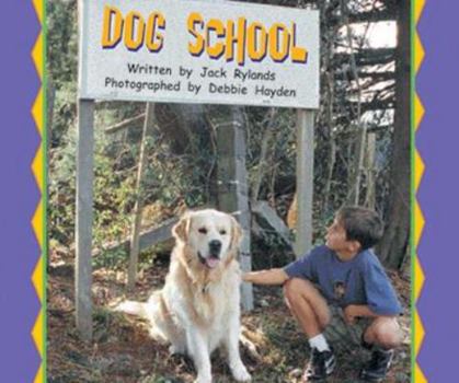 Paperback Dog School (level 17) (Storysteps) Book