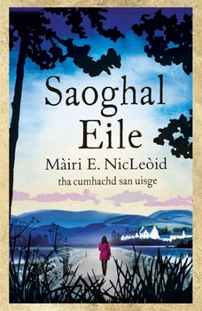 Paperback Saoghal Eile (Another World) [Gaelic] Book