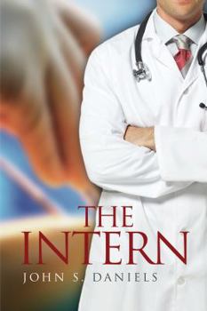 Paperback The Intern Book