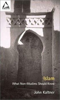 Paperback Islam: What Non-Muslims Should Know Book