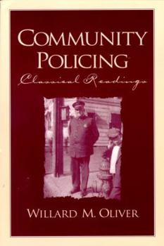 Paperback Community Policing: Classical Readings Book