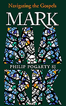 Paperback Navigating the Gospels: Mark Book