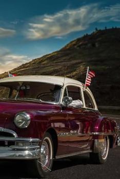 Paperback An American Classic On The Road To Nowhere..... Notebook Book