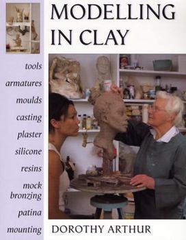 Paperback Modelling in Clay Book