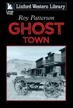 Paperback Ghost Town [Large Print] Book