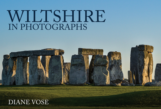 Paperback Wiltshire in Photographs Book