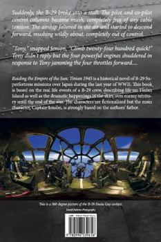 Paperback Raiding the Empire of the Sun: Tinian 1945 Book