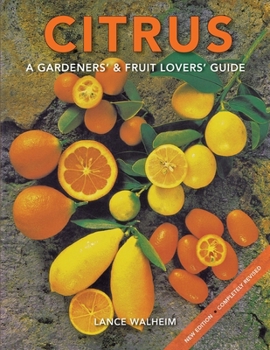 Paperback Citrus: A Gardeners' & Fruit Lovers' Guide Book