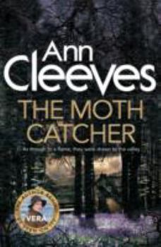 Paperback The Moth Catcher (Vera Stanhope) Book