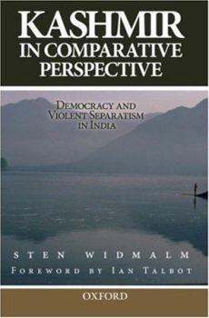 Paperback Kashmir in Comparative Perspective: Democracy and Violent Separatism in India Book